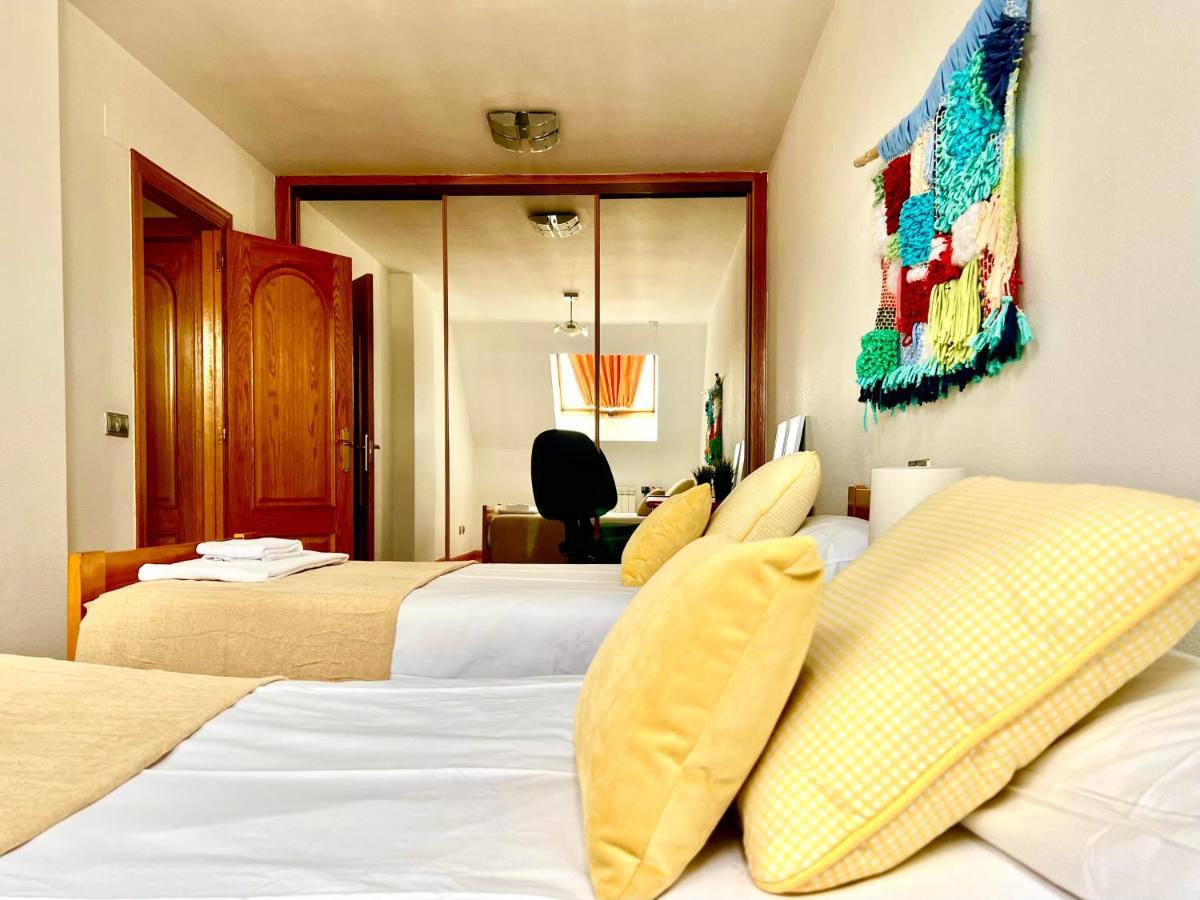 Housingleon - Conde Duplex Con Garaje Gratuito Apartment Bagian luar foto